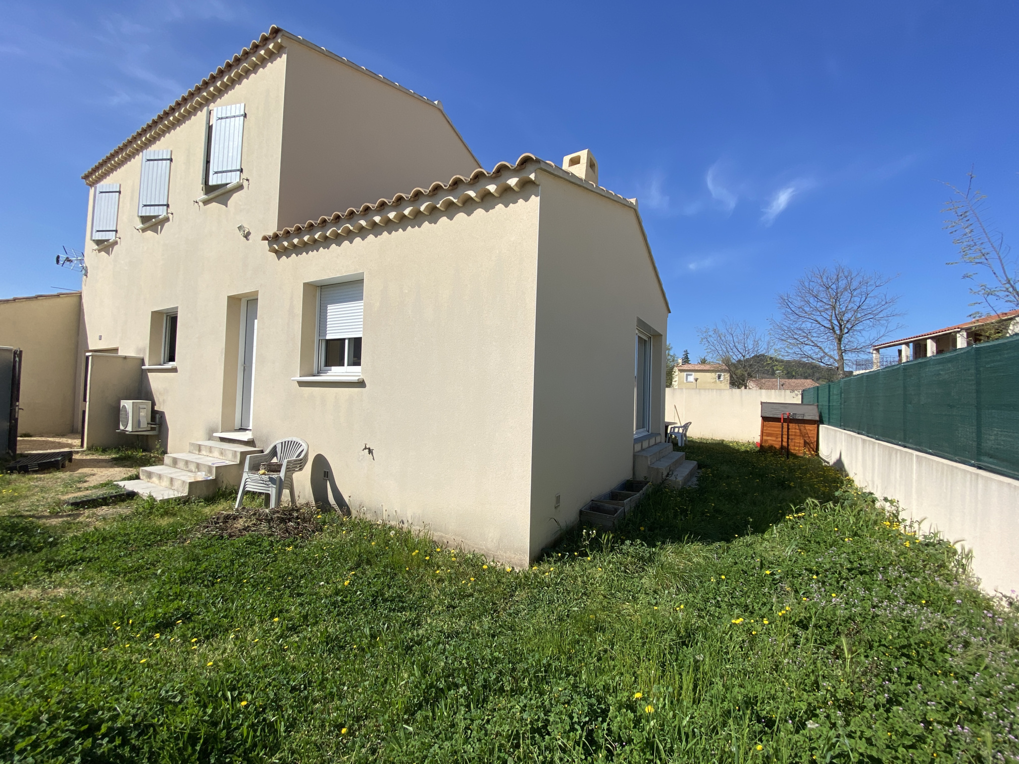 vente Pont Saint Esprit, maison de 2017 de 100m2 sur 359m2 de terrain