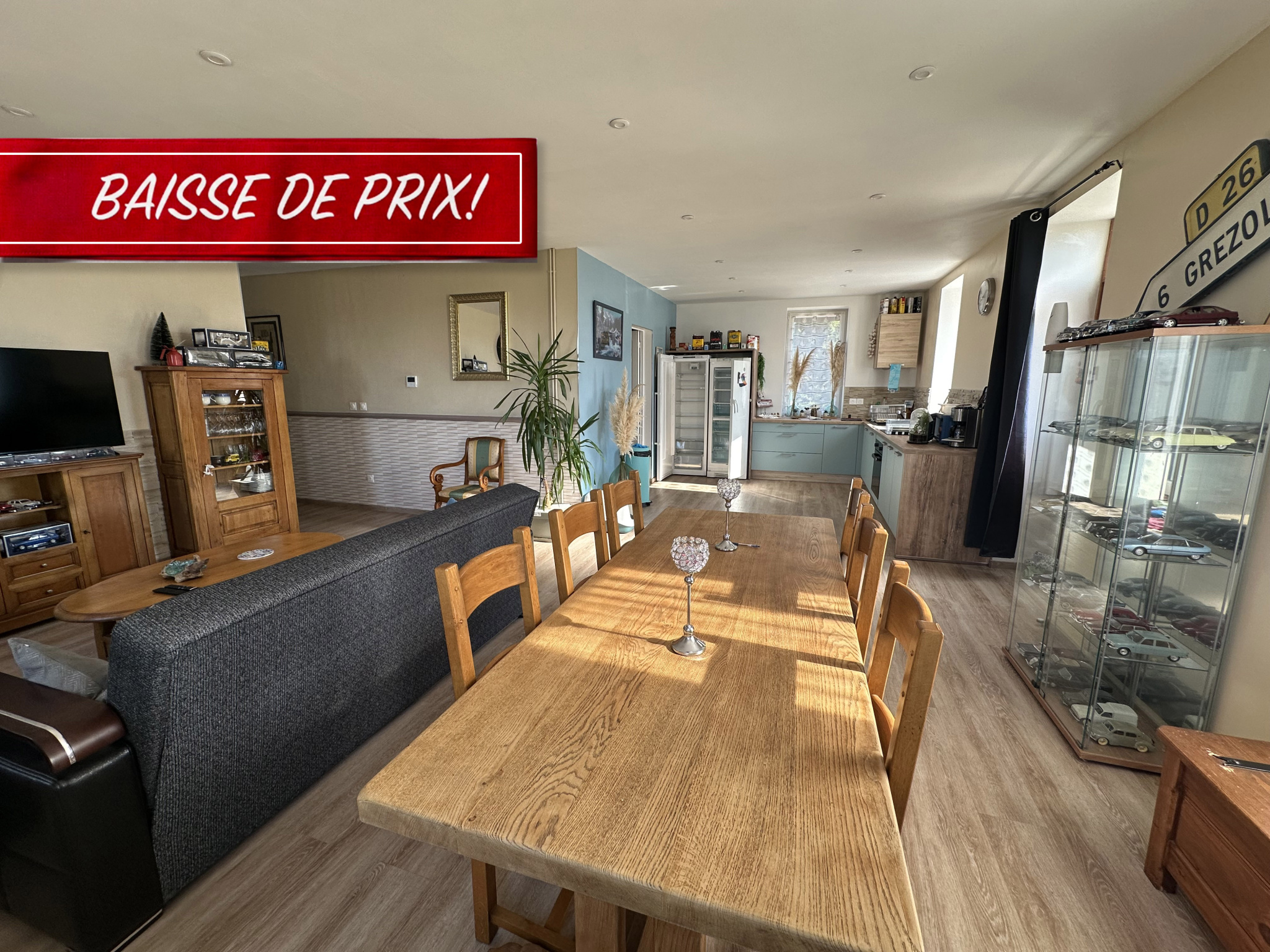 Maison 8 pièces 280 m² · à Saint-Germain-Laval · 280 m² · 158 000 €