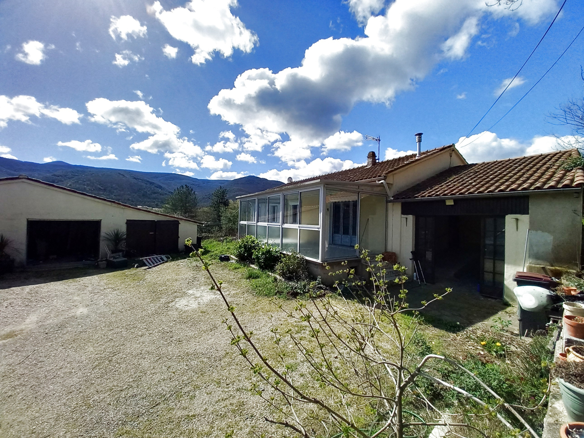 Agence immobilière de William AYPIOSS Yachts Properties