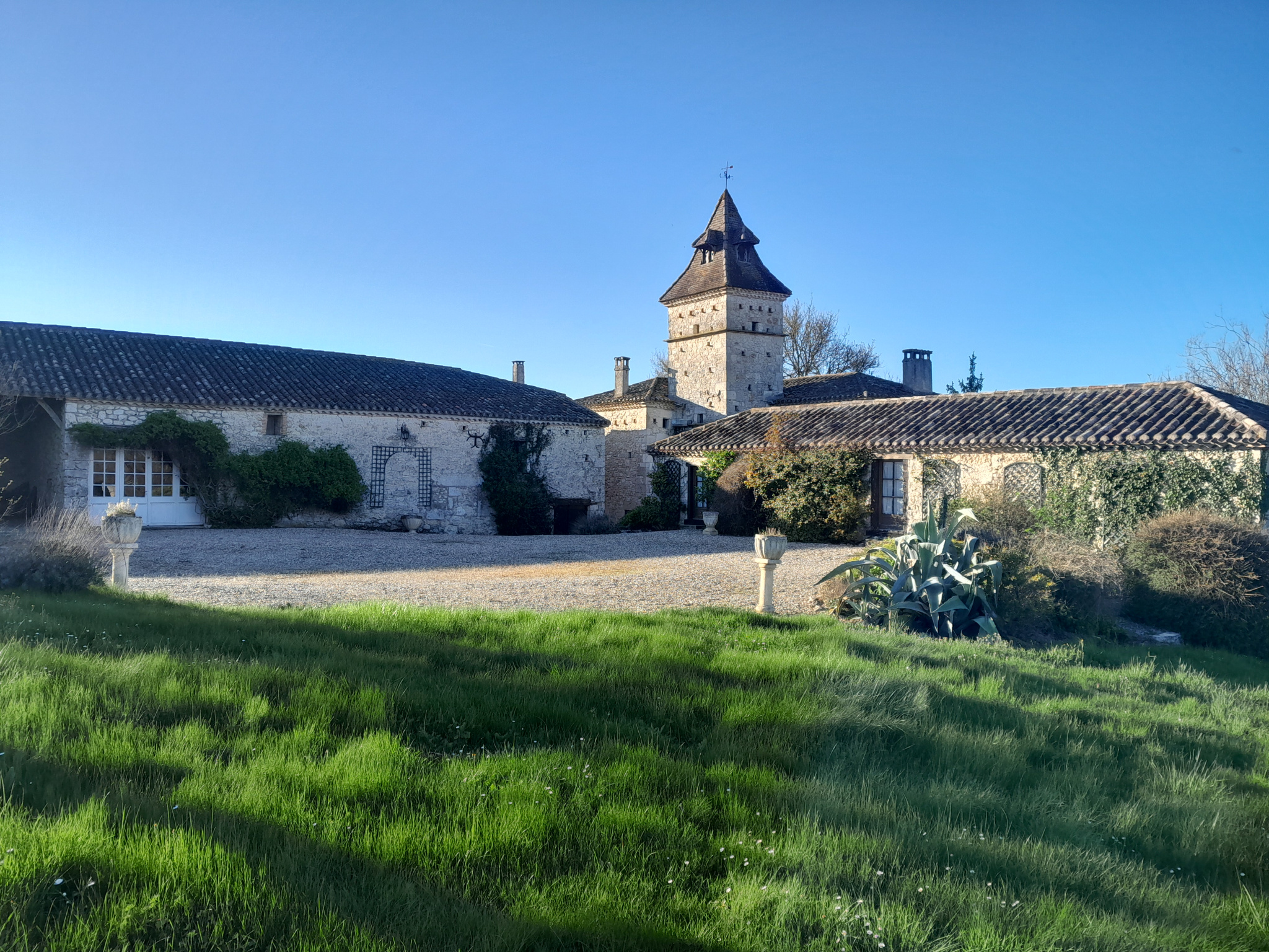 Agence immobilière de William AYPIOSS Yachts Properties