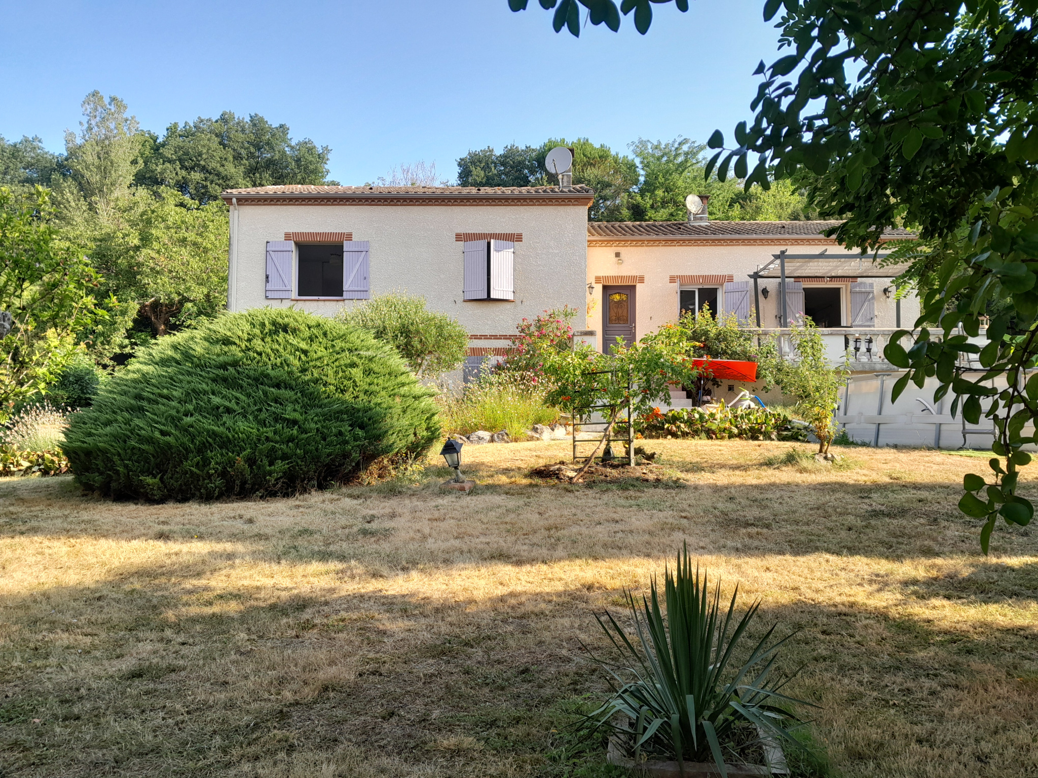 Agence immobilière de AYPIOSS Yachts & Properties