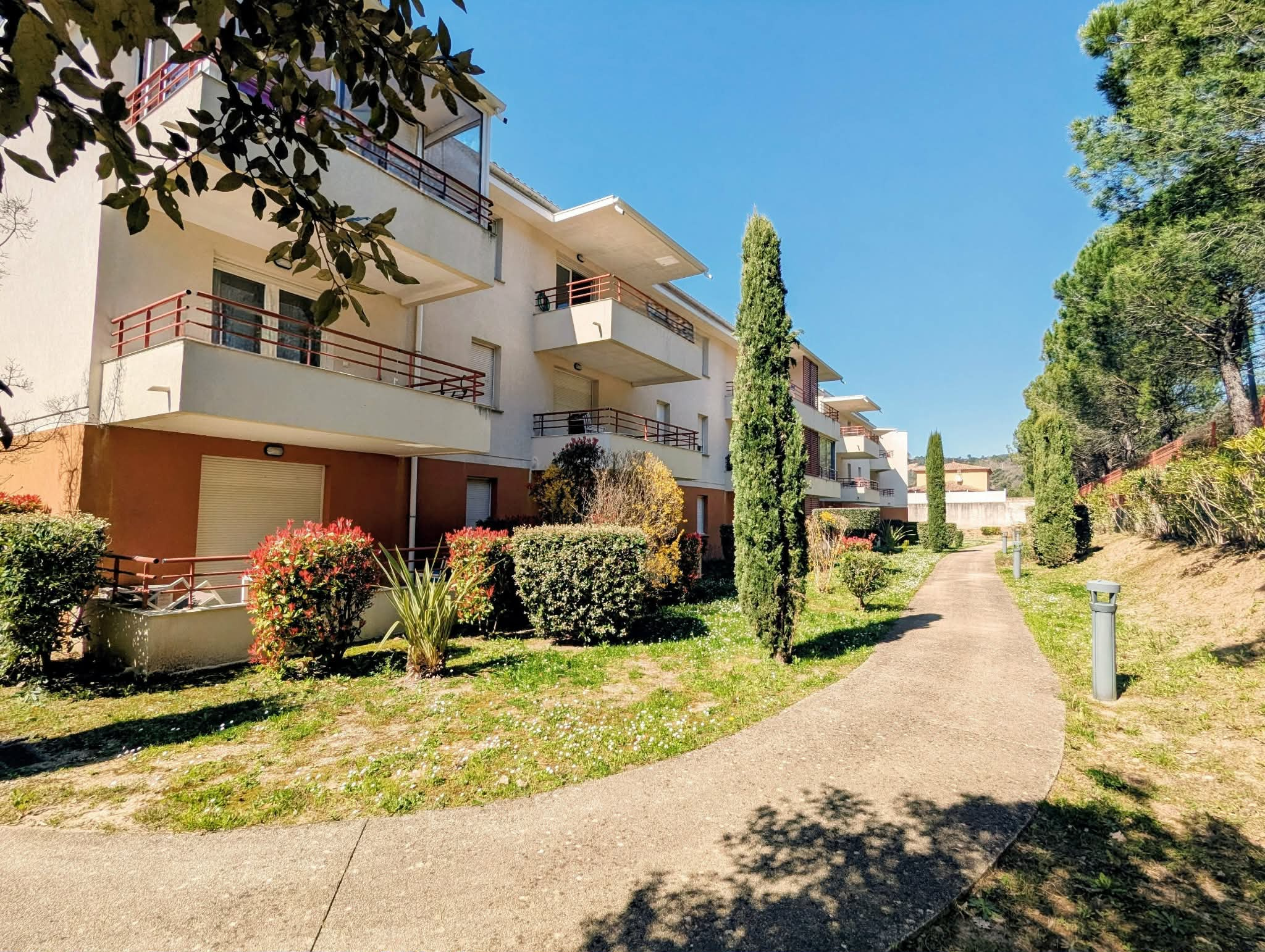 Agence immobilière de William AYPIOSS Yachts Properties