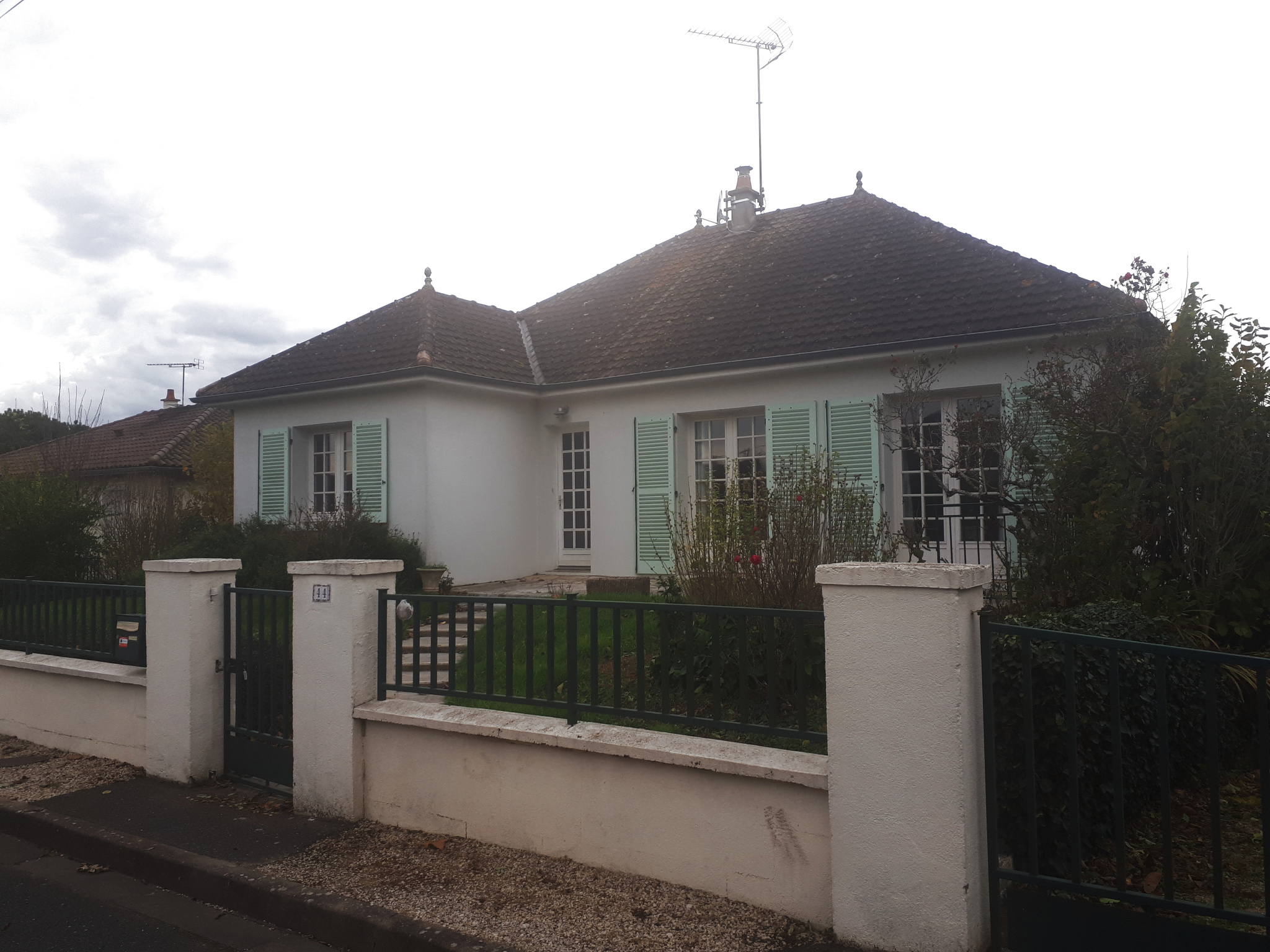 Photo 3