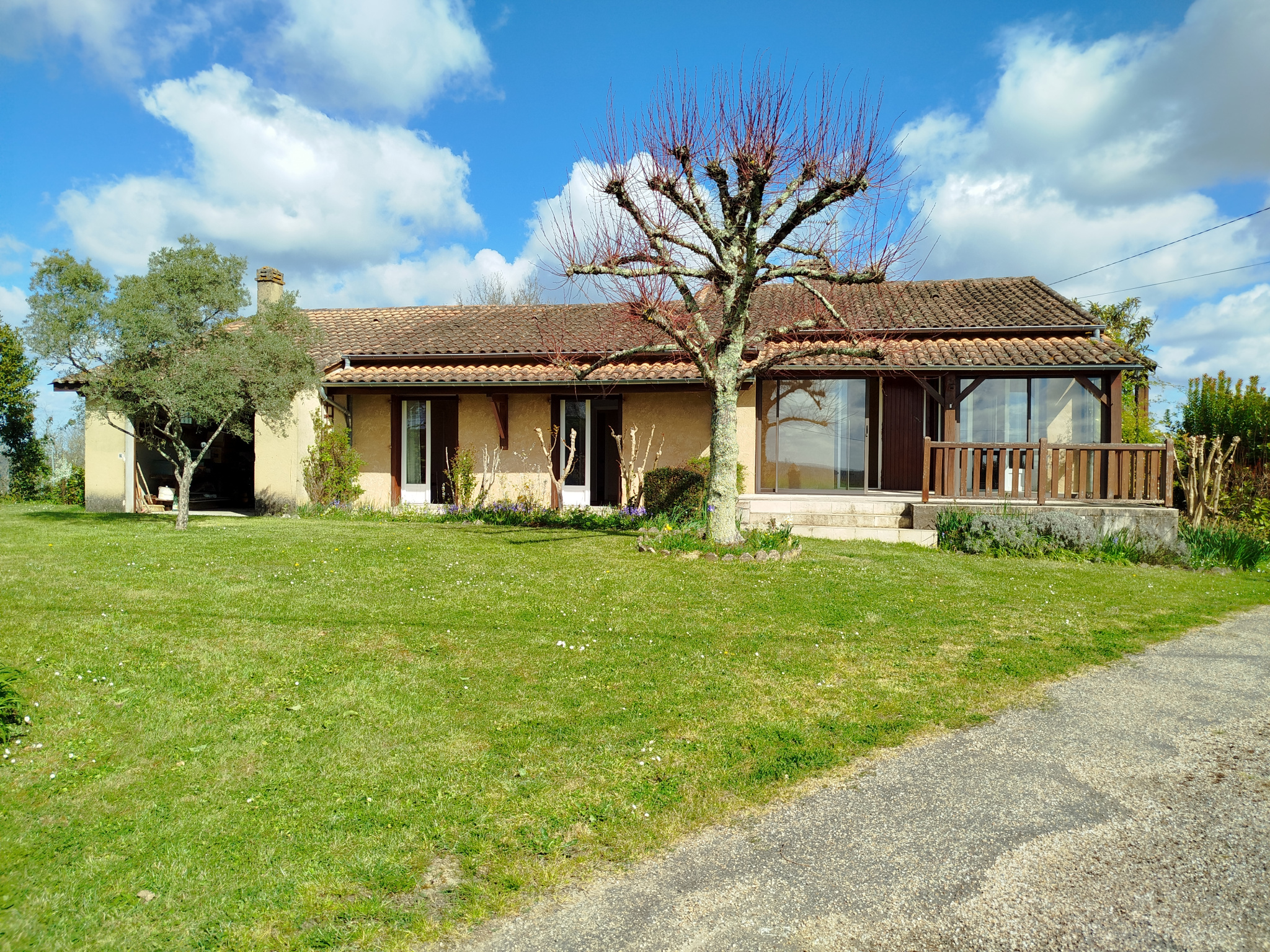 Agence immobilière de William AYPIOSS Yachts Properties